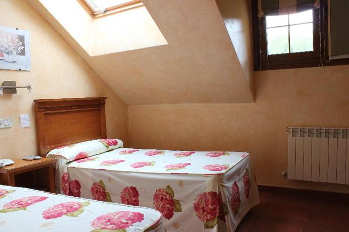 Imagen de la habitación del Hotel Pugide. Foto 8