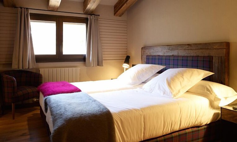 Imagen de la habitación del Hotel Puig Francó. Foto 2