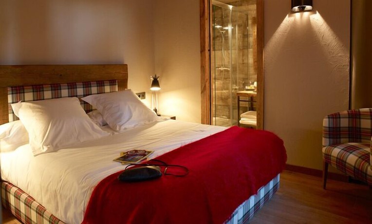 Imagen de la habitación del Hotel Puig Francó. Foto 17