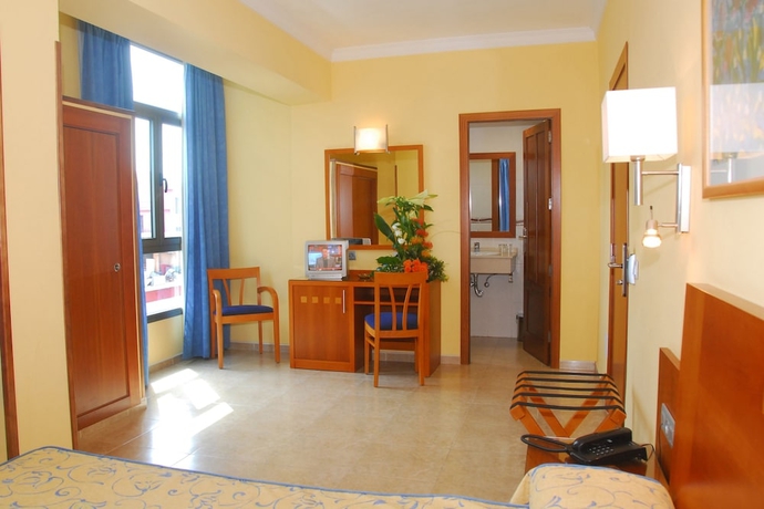 Imagen de la habitación del Hotel Pujol. Foto 10