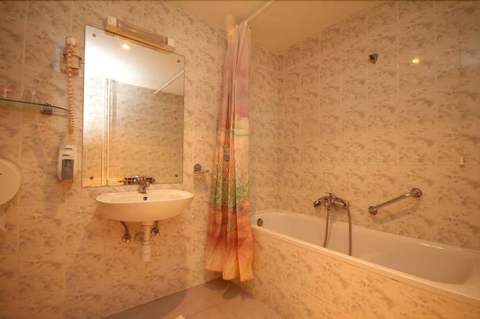 Imagen de la habitación del Hotel Pula. Foto 11