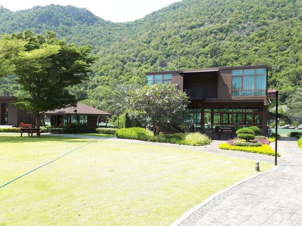 Imagen de la piscina del Hotel Pulakorn Private Beach Resort. Foto 19