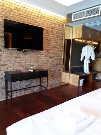 Imagen de los exteriores del Hotel Pulakorn Private Beach Resort. Foto 13