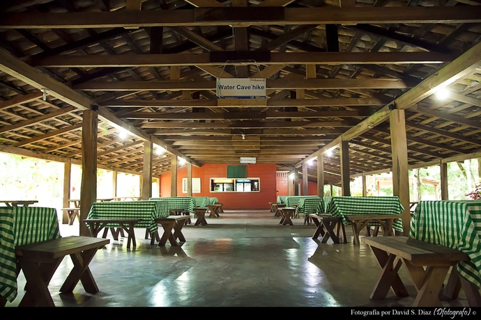 Imagen del bar/restaurante del Hotel Pulhapanzak Waterfalls Cabins. Foto 2