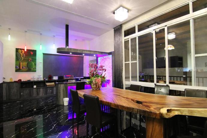 Imagen de los interiores del Hotel Puli Diary. Foto 6