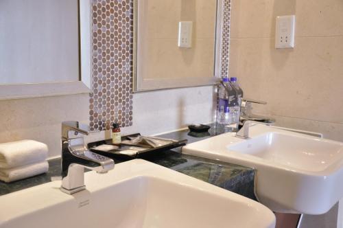 Imagen de la habitación del Hotel Pullman Beijing South. Foto 9