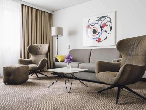 Imagen de la habitación del Hotel Pullman Berlin Schweizerhof. Foto 12