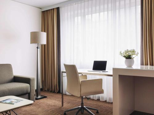Imagen de la habitación del Hotel Pullman Berlin Schweizerhof. Foto 20