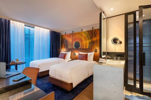 Imagen de la habitación del Hotel Pullman Budapest. Foto 16