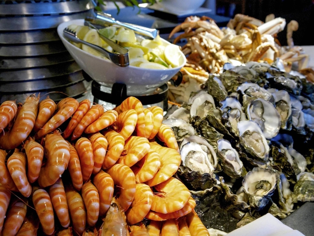 Imagen del bar/restaurante del Hotel Pullman Cairns International. Foto 5