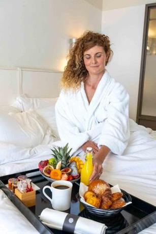 Imagen de la habitación del Hotel Pullman Cannes Mandelieu. Foto 14