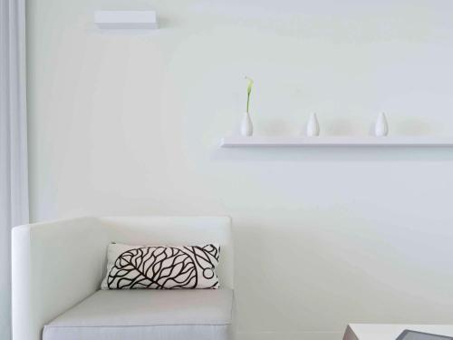 Imagen de la habitación del Hotel Pullman Cannes Mandelieu. Foto 16