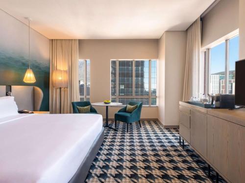 Imagen de la habitación del Hotel Pullman Cape Town City Centre. Foto 13
