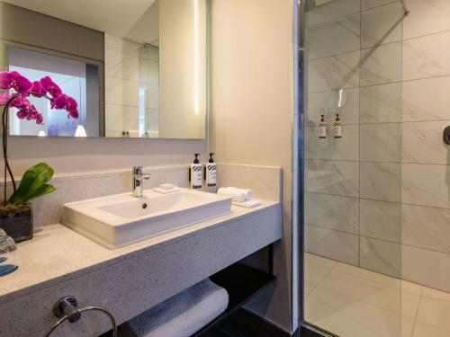 Imagen de la habitación del Hotel Pullman Cape Town City Centre. Foto 19