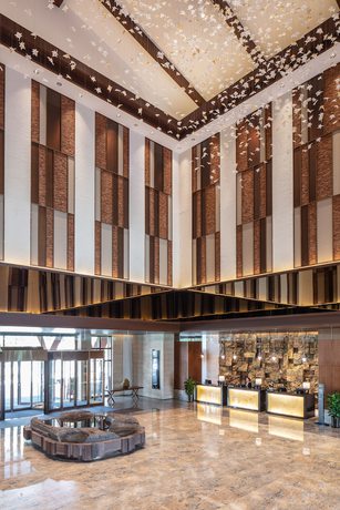 Imagen de los interiores del Hotel Pullman Changbaishan Resort. Foto 20