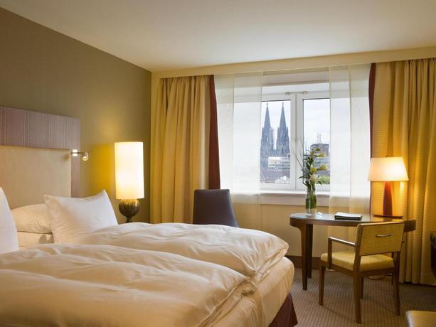 Imagen de la habitación del Hotel Pullman Cologne. Foto 5