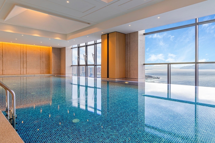 Imagen de la piscina del Hotel Pullman Dali. Foto 19
