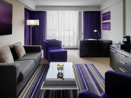 Imagen de la habitación del Hotel Pullman Dubai Creek City Centre. Foto 13