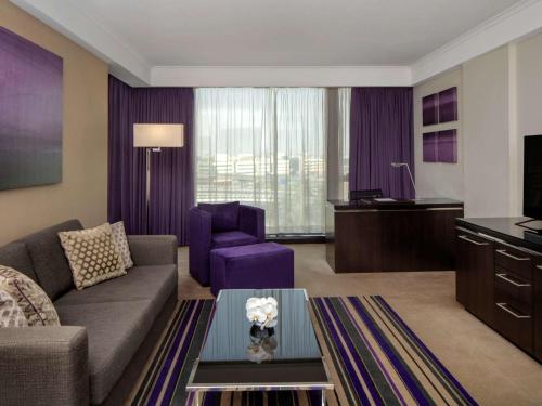 Imagen de la habitación del Hotel Pullman Dubai Creek City Centre. Foto 18