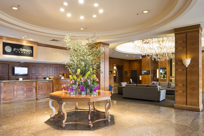 Imagen de los interiores del Hotel Pullman East Melbourne. Foto 12