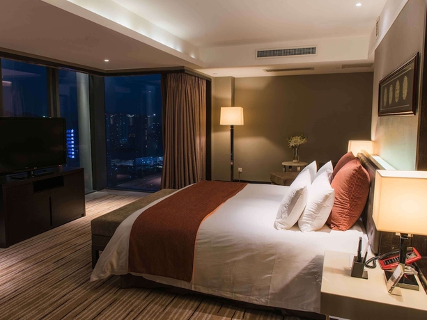 Imagen de la habitación del Hotel Pullman Guiyang. Foto 6