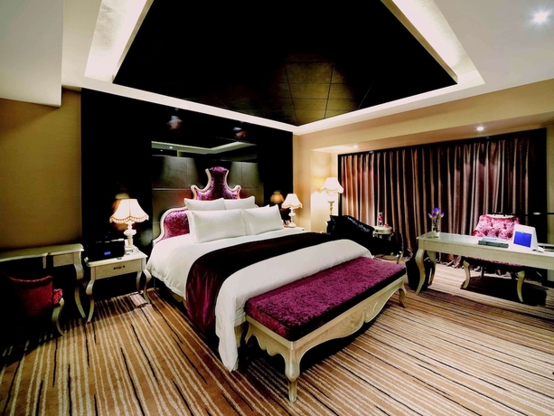Imagen de la habitación del Hotel Pullman Guiyang. Foto 14