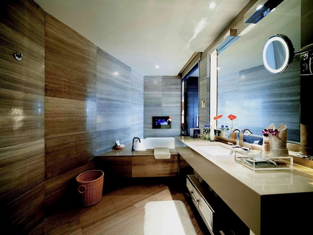 Imagen de la habitación del Hotel Pullman Guiyang. Foto 16