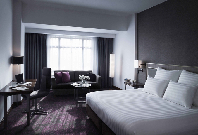 Imagen de la habitación del Hotel Pullman Hanoi. Foto 3