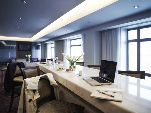 Imagen de los interiores del Hotel Pullman Hanoi. Foto 12