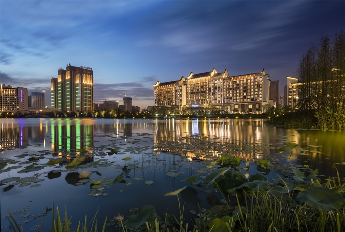 Imagen de los exteriores del Hotel Pullman Hefei Sunac. Foto 16