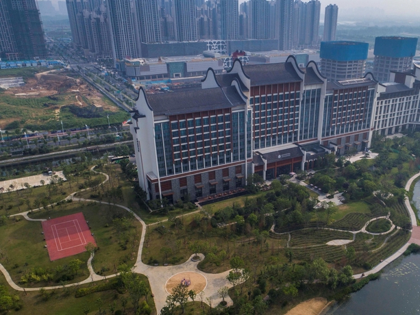 Imagen de los exteriores del Hotel Pullman Hefei Sunac. Foto 18