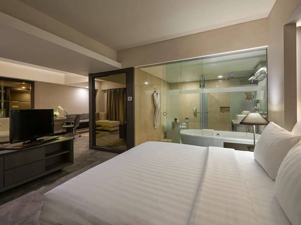 Imagen de la habitación del Hotel Pullman Jakarta Indonesia. Foto 12