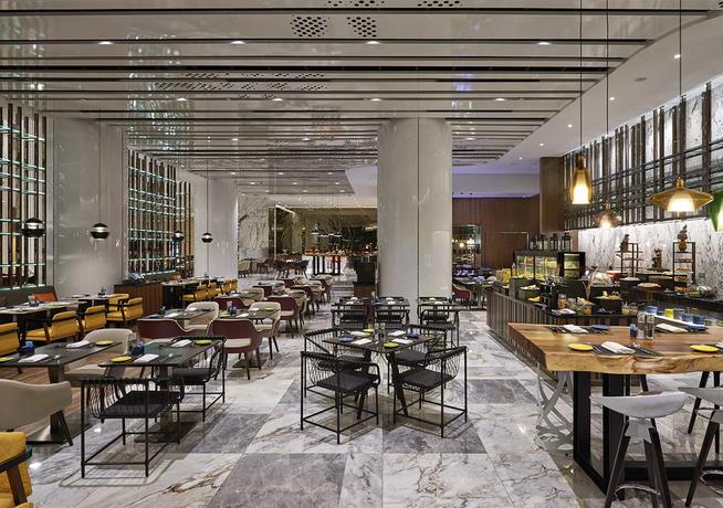 Imagen del bar/restaurante del Hotel Pullman Kuala Lumpur City Centre and Residences. Foto 2