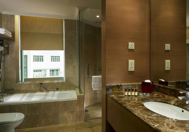 Imagen de la habitación del Hotel Pullman Kuala Lumpur City Centre and Residences. Foto 9