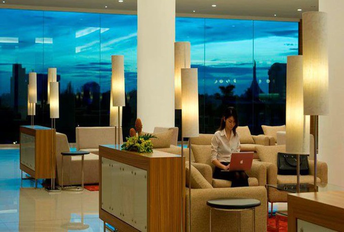 Imagen de los interiores del Hotel Pullman Kuching. Foto 20