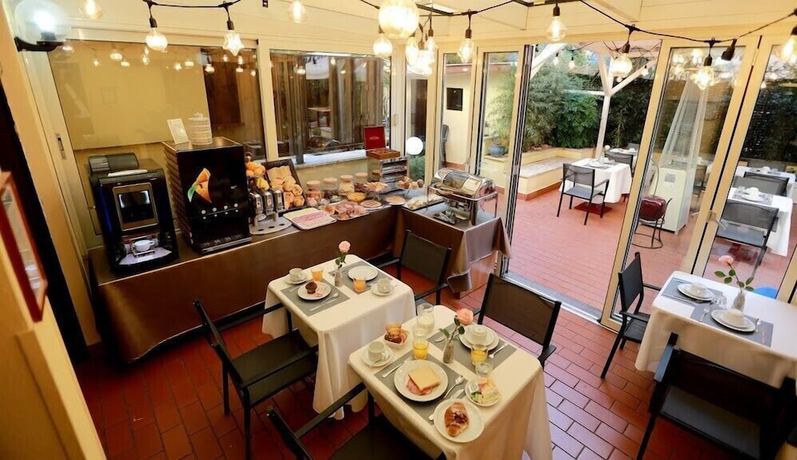 Imagen del bar/restaurante del Hotel Pullman Life. Foto 2