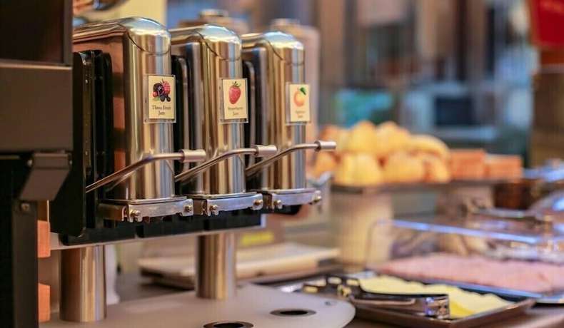 Imagen del bar/restaurante del Hotel Pullman Life. Foto 4