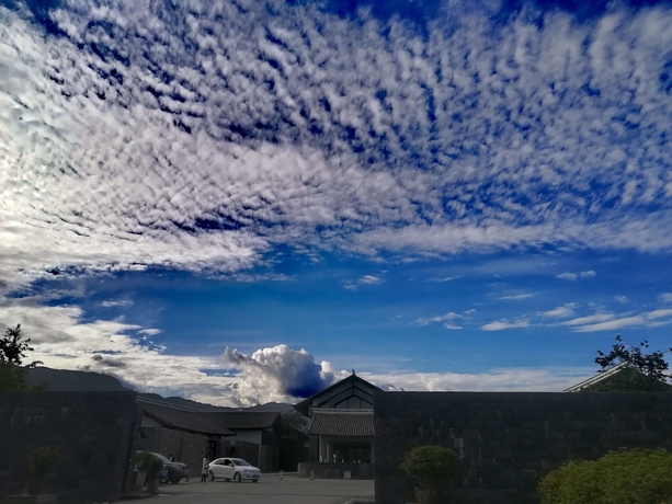 Imagen de la habitación del Hotel Pullman Lijiang Resort and Spa. Foto 10