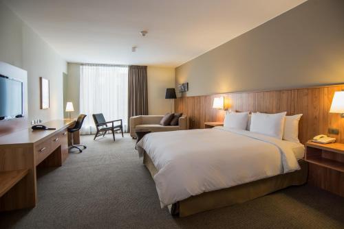 Imagen de la habitación del Hotel Pullman Lima San Isidro. Foto 10