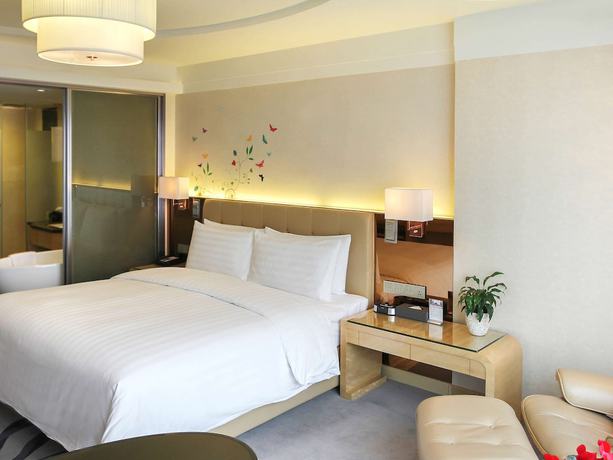 Imagen de la habitación del Hotel Pullman Linyi Lushang. Foto 5