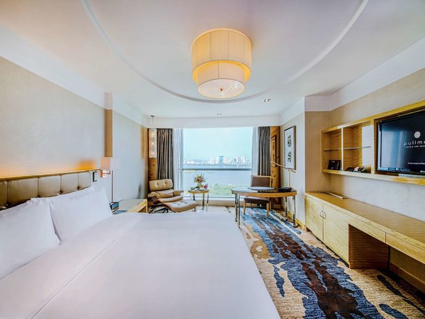 Imagen de la habitación del Hotel Pullman Linyi Lushang. Foto 17