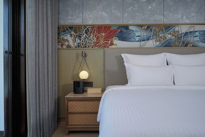 Imagen de la habitación del Hotel Pullman Lombok Merujani Mandalika Beach Resort. Foto 14