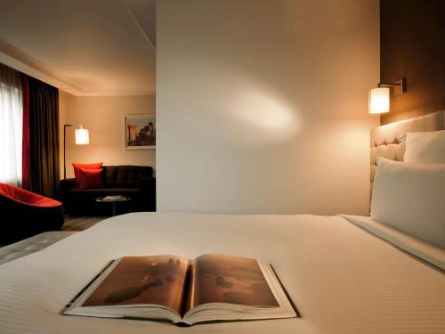 Imagen de la habitación del Hotel Pullman London St Pancras. Foto 18