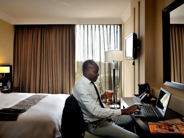 Imagen de la habitación del Hotel Pullman Lubumbashi Grand Karavia. Foto 6