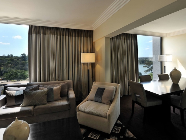 Imagen de la habitación del Hotel Pullman Lubumbashi Grand Karavia. Foto 11