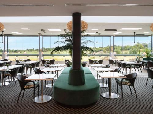 Imagen general del Hotel Pullman Magenta Shores Resort. Foto 1