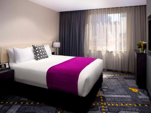 Imagen de la habitación del Hotel Pullman Melbourne City Centre. Foto 13