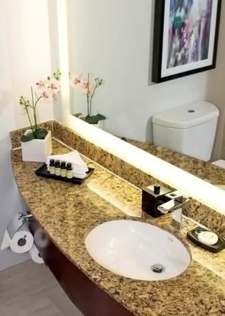 Imagen de la habitación del Hotel Pullman Miami Airport. Foto 15