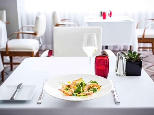 Imagen general del Hotel Pullman Miami Airport. Foto 8