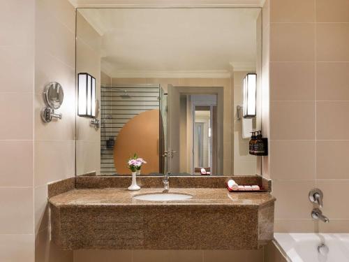 Imagen de la habitación del Hotel Pullman Nairobi Upper Hill. Foto 12